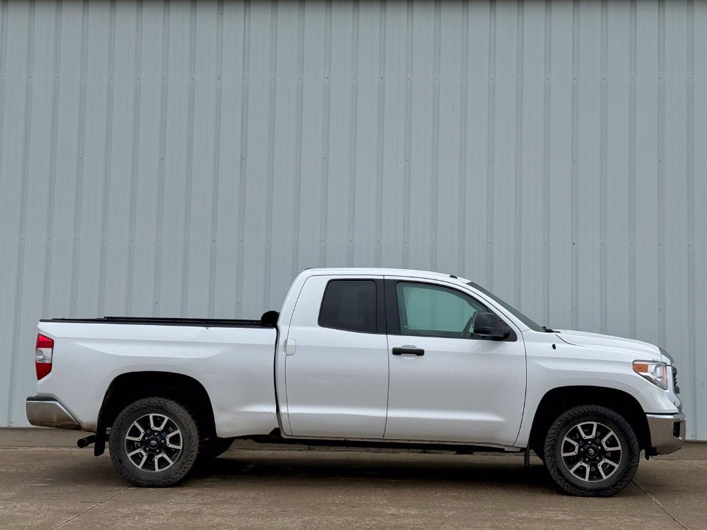 2014 Toyota Tundra SR5