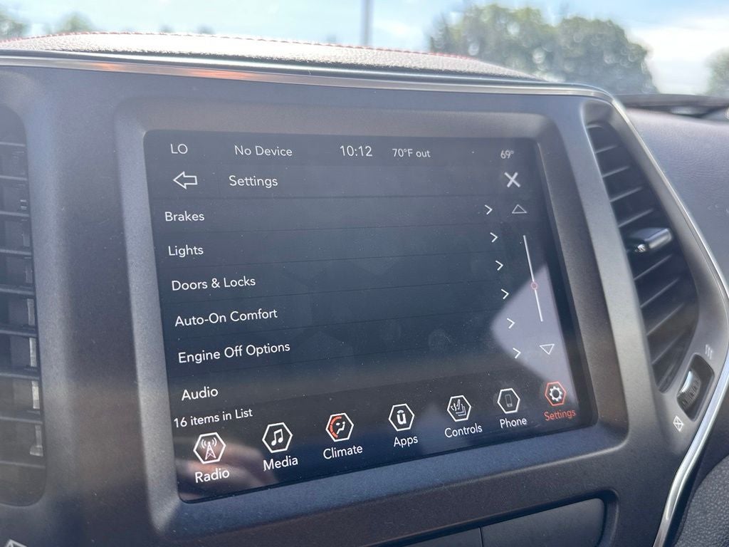 2021 Jeep Cherokee Trailhawk