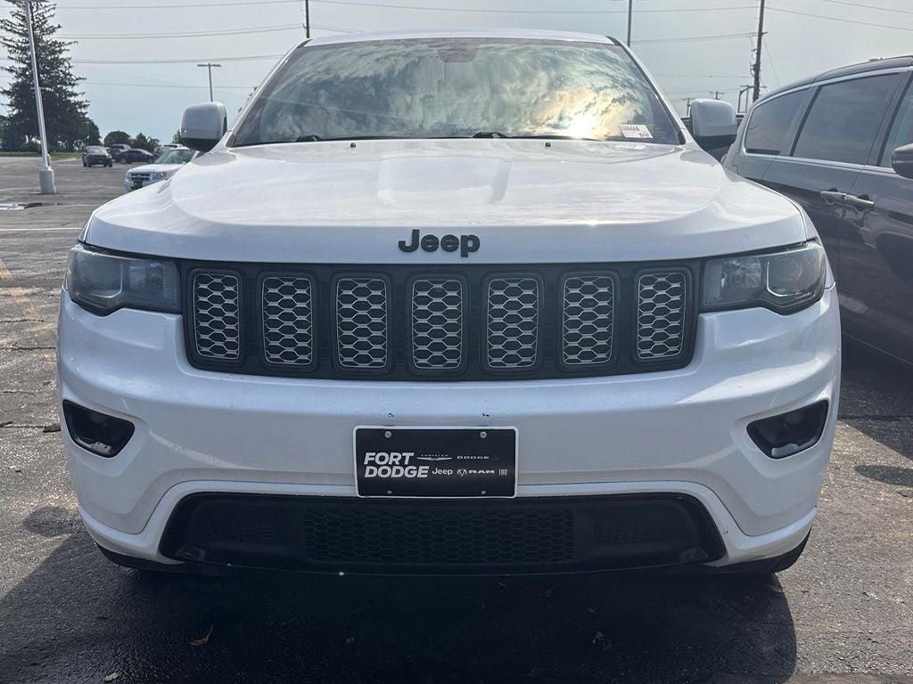 Used 2018 Jeep Grand Cherokee Altitude with VIN 1C4RJFAG3JC202785 for sale in Fort Dodge, IA