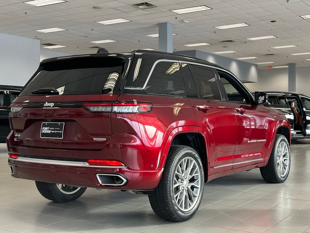 2025 Jeep Grand Cherokee Summit