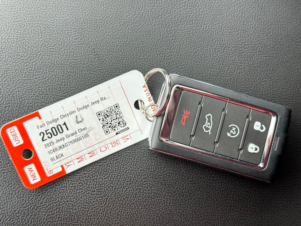 2025 Jeep Grand Cherokee L Laredo