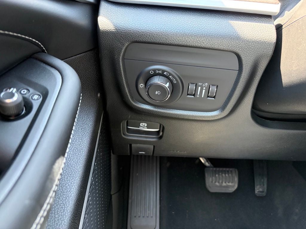 2026 Jeep Grand Cherokee L Limited Reserve