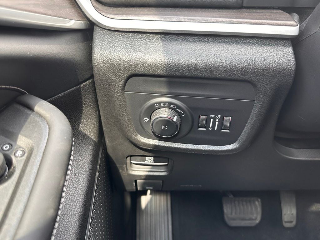 2026 Jeep Grand Cherokee L Limited Reserve