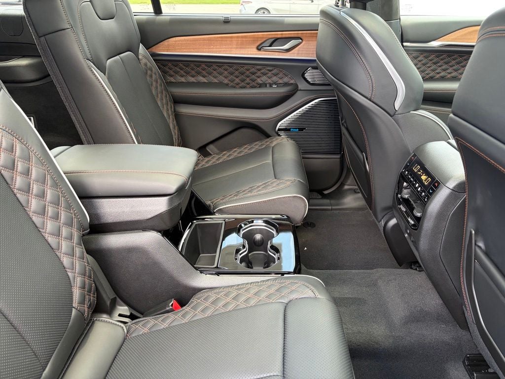 2026 Jeep Grand Cherokee L Summit