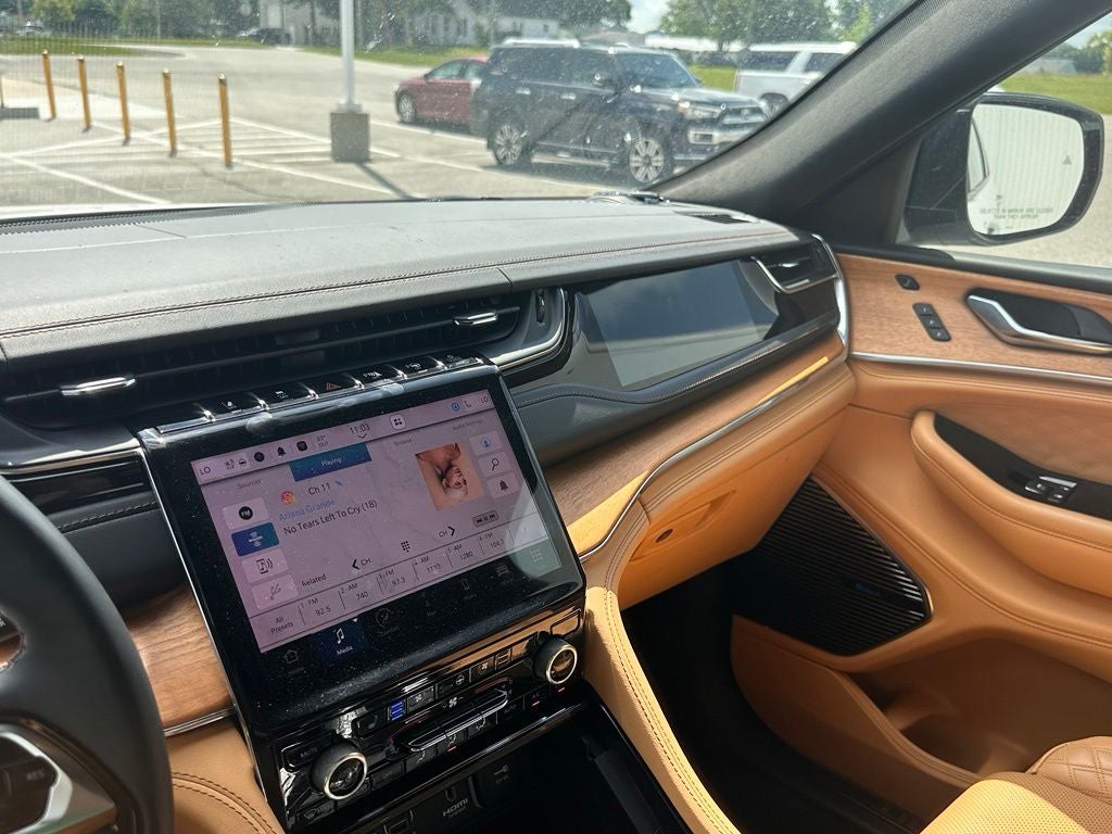 2023 Jeep Grand Cherokee L Summit