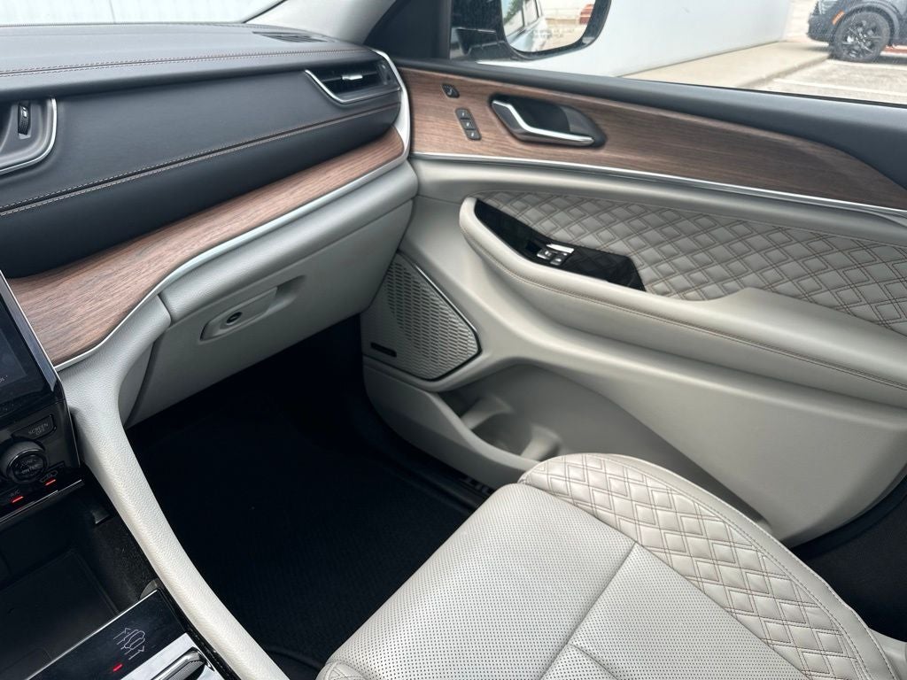 2021 Jeep Grand Cherokee L Summit