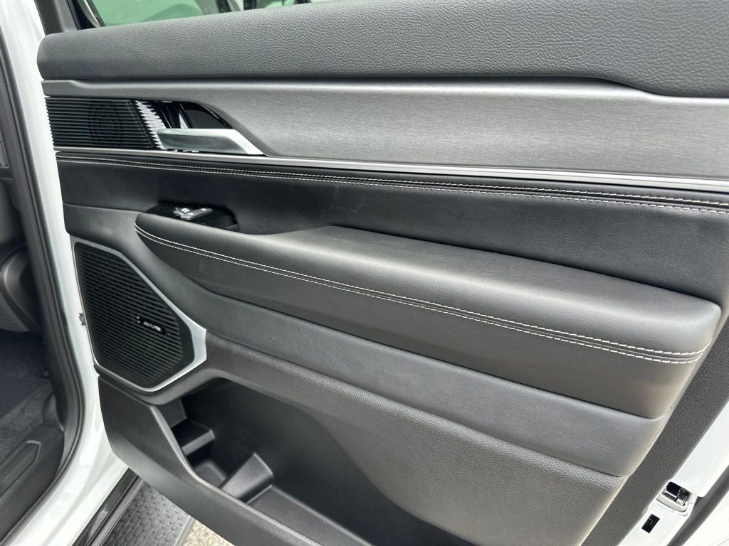 2026 Jeep Grand Wagoneer Upland