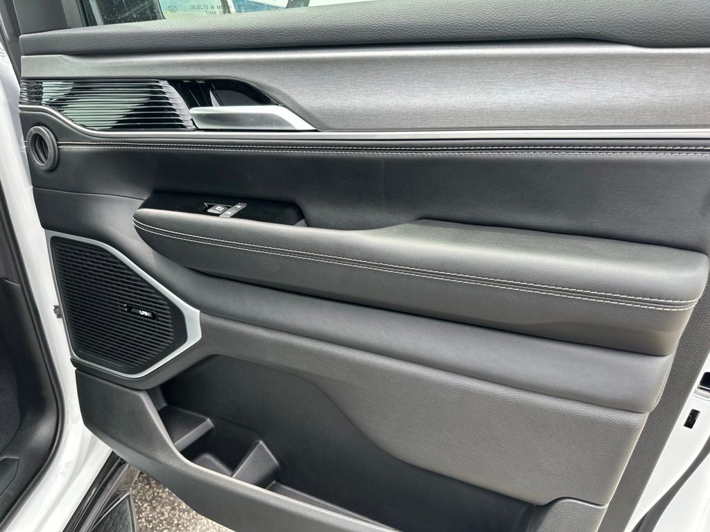 2026 Jeep Grand Wagoneer Upland