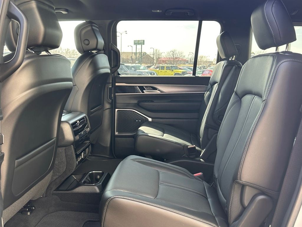 2026 Jeep Grand Wagoneer 4x4