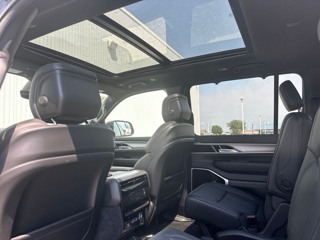 2026 Jeep Grand Wagoneer Limited Reserve