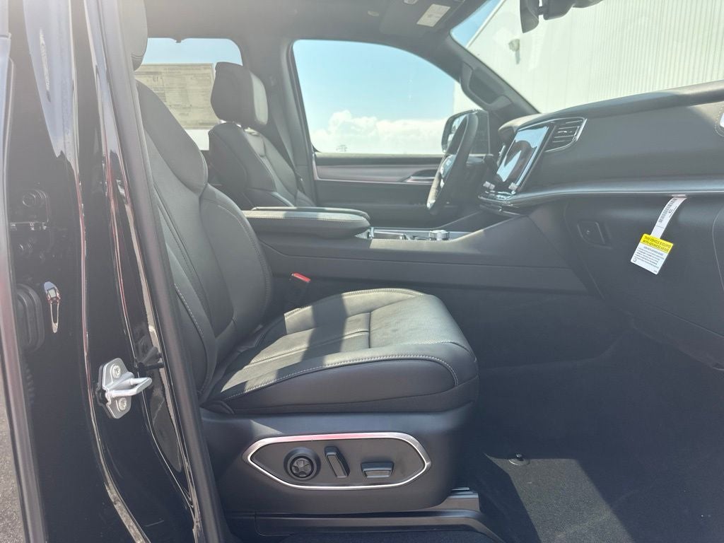 2026 Jeep Grand Wagoneer Limited Reserve