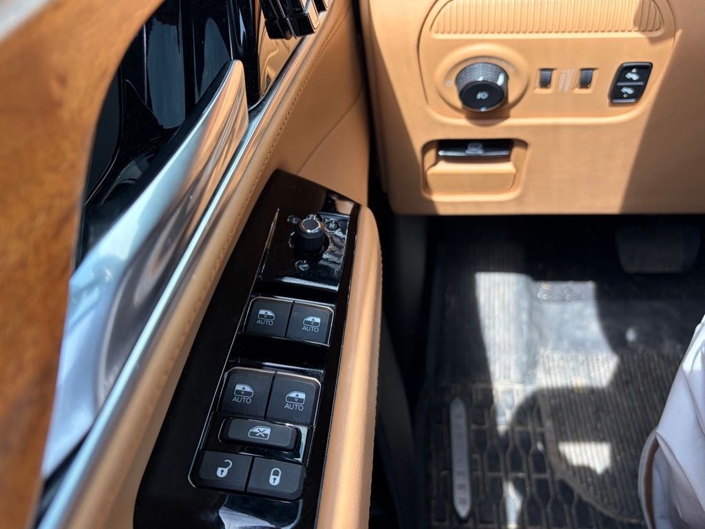 2022 Jeep Grand Wagoneer Series III
