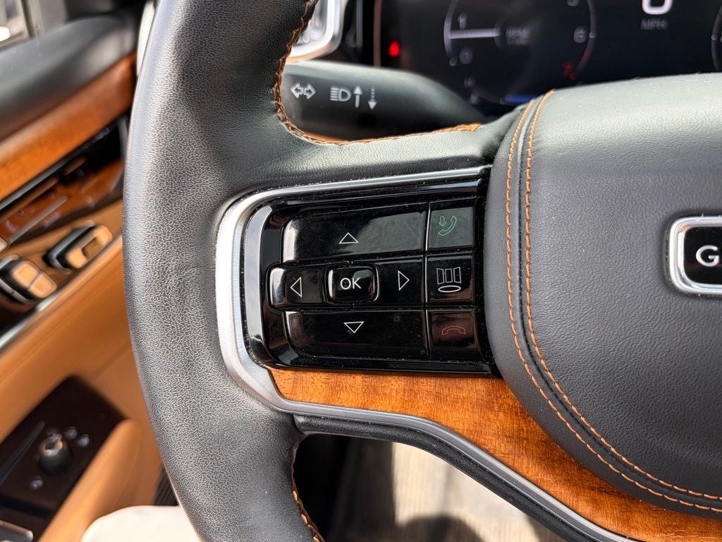 2022 Jeep Grand Wagoneer Series III