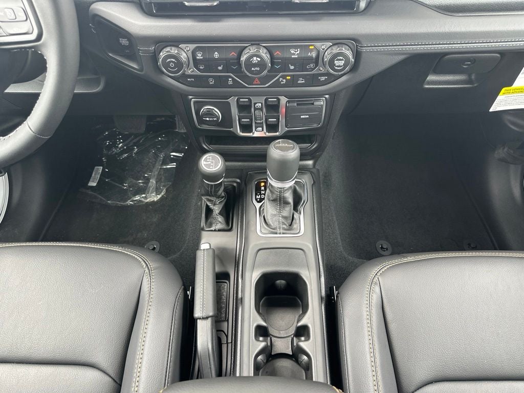 2026 Jeep Gladiator Sahara