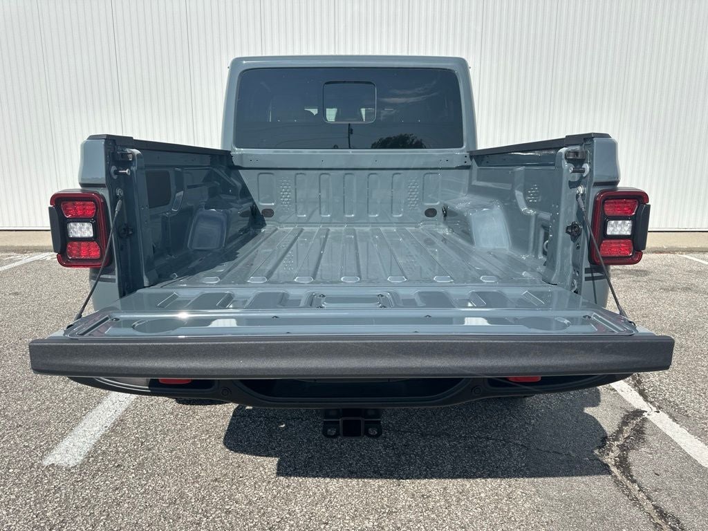 2026 Jeep Gladiator Shadow Ops