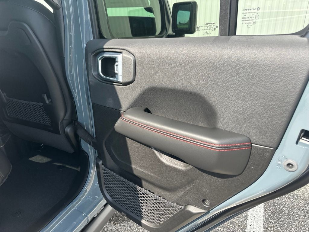 2026 Jeep Gladiator Shadow Ops