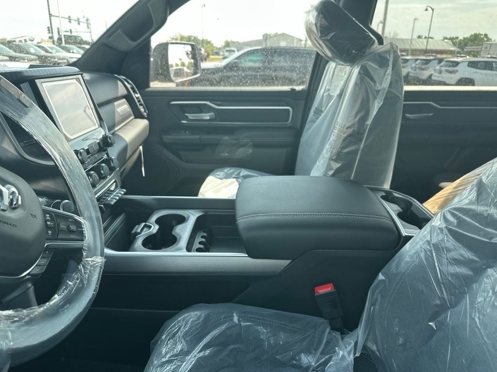 2027 RAM 1500 Big Horn/Lone Star
