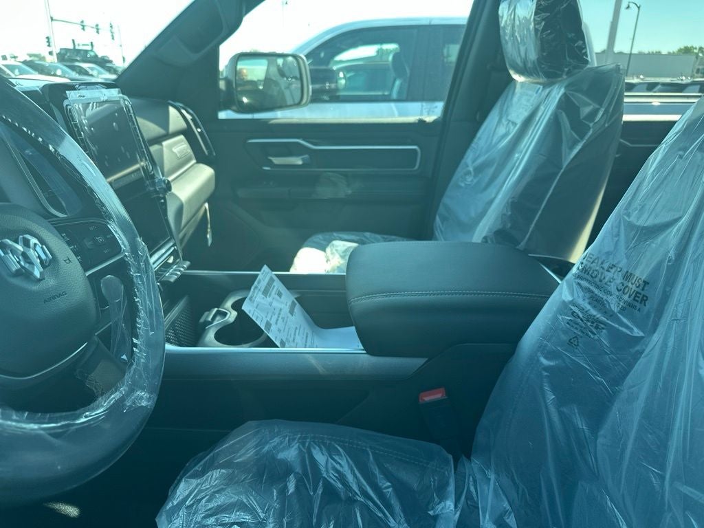 2027 RAM 1500 Big Horn/Lone Star