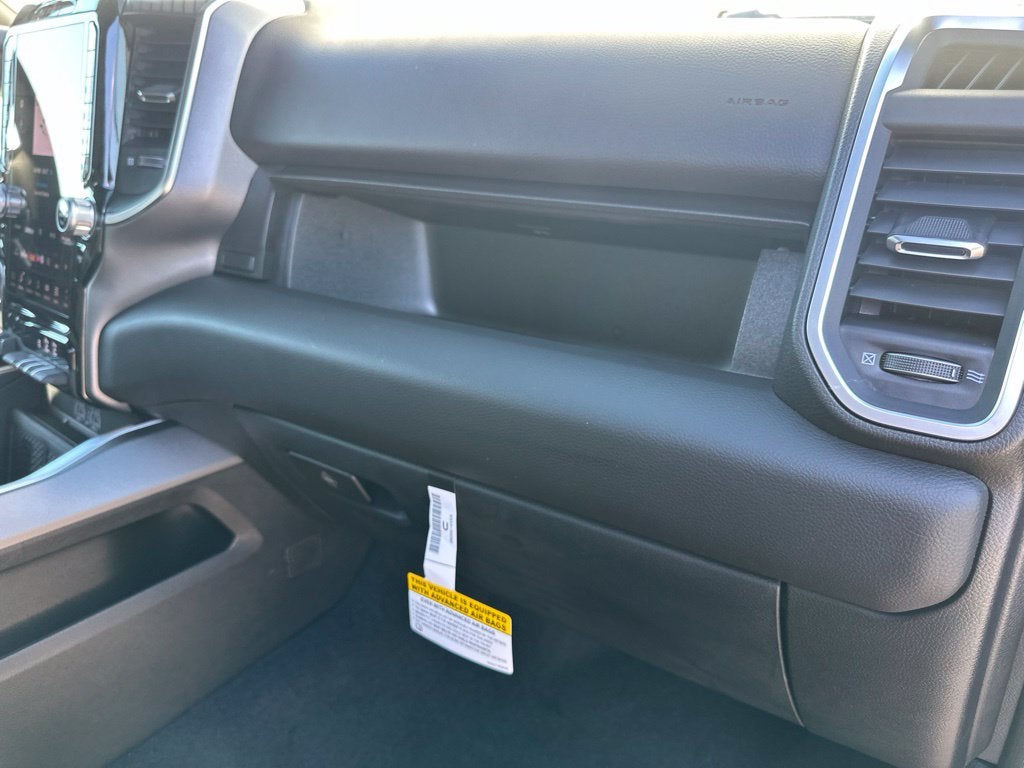 2027 RAM 1500 Big Horn/Lone Star