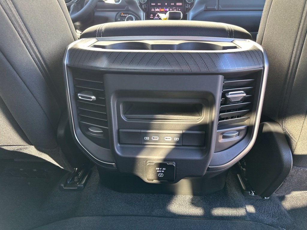 2027 RAM 1500 Big Horn/Lone Star