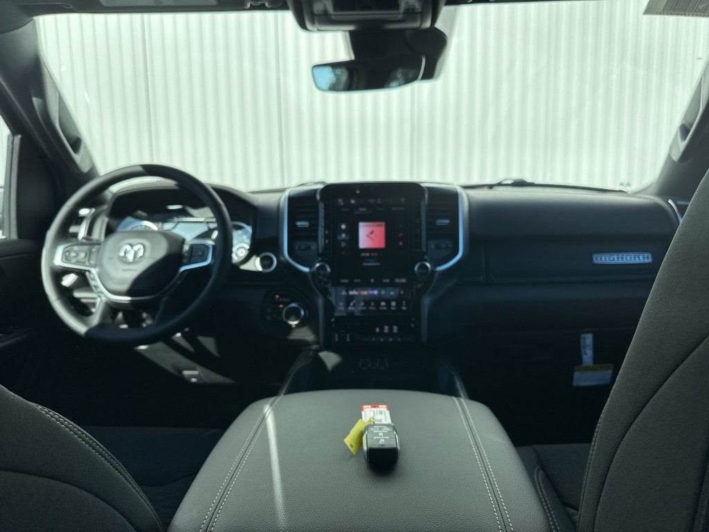 2027 RAM 1500 Big Horn/Lone Star