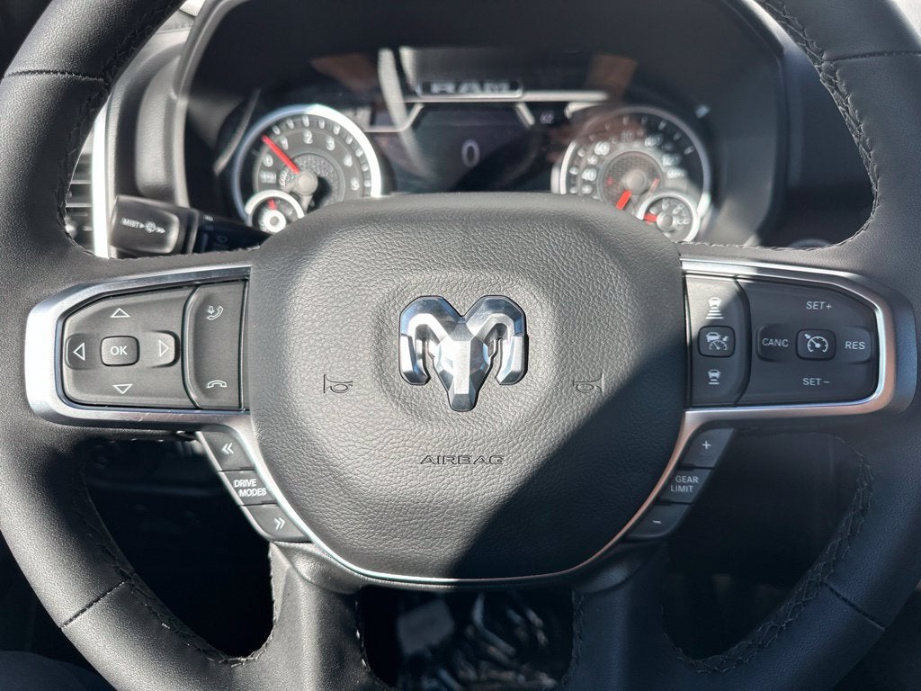 2027 RAM 1500 Big Horn/Lone Star