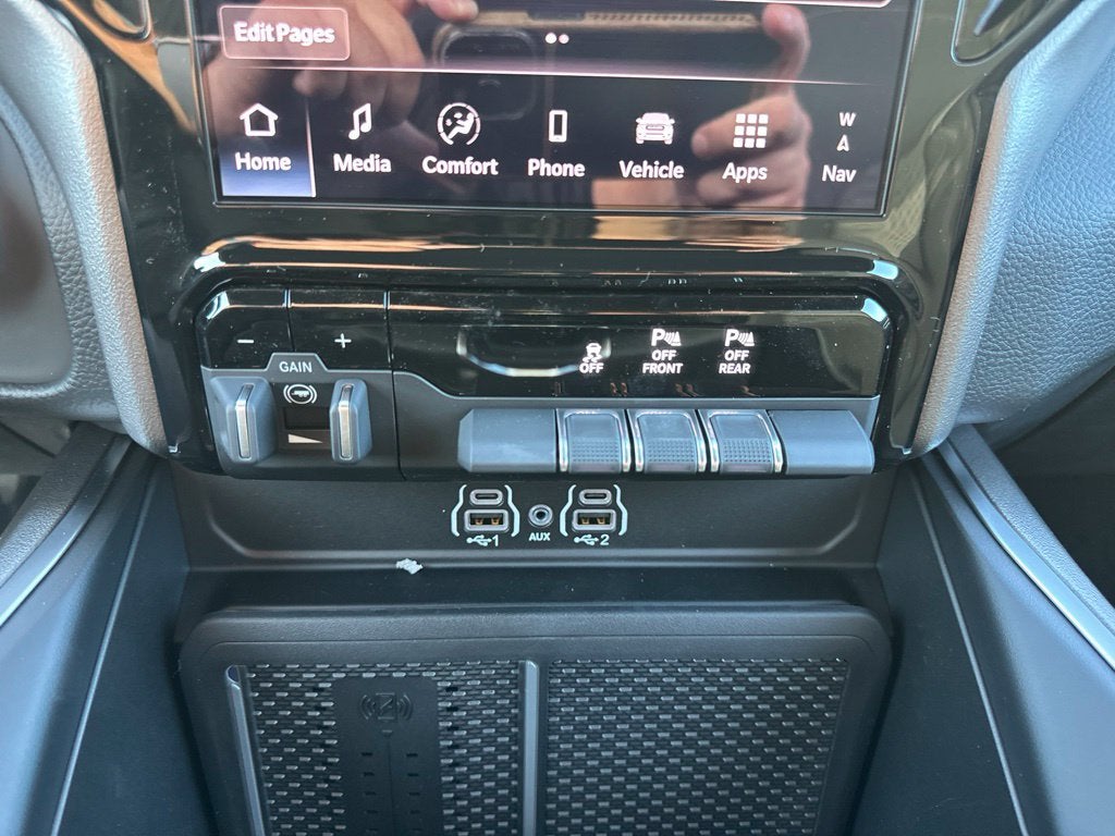 2027 RAM 1500 Big Horn/Lone Star