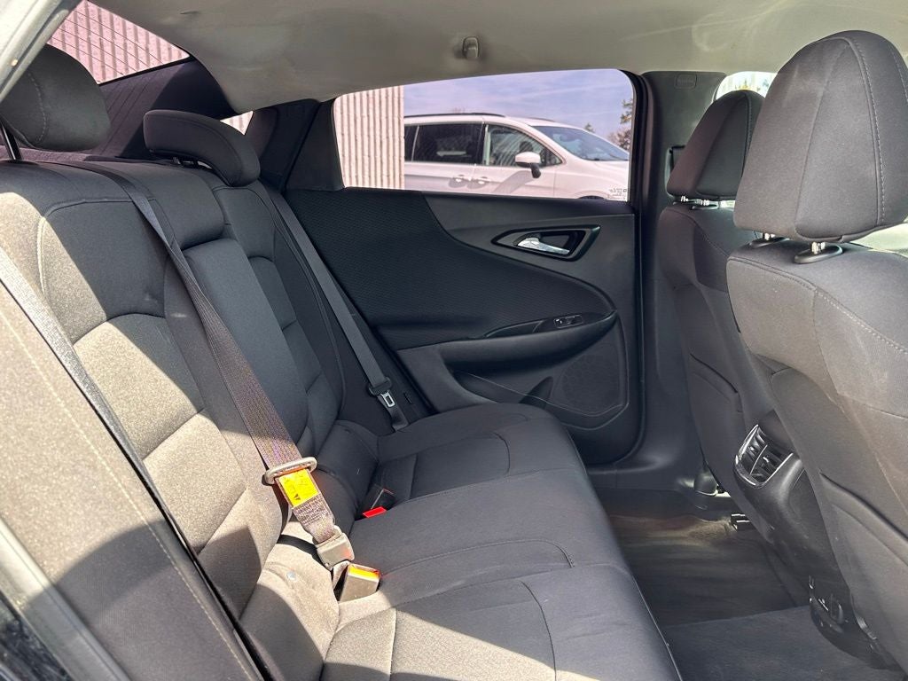 2017 Chevrolet Malibu LT 1LT