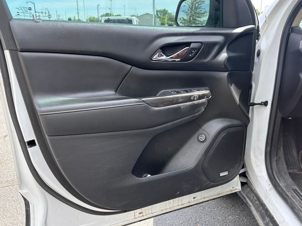 2017 GMC Acadia SLT-1