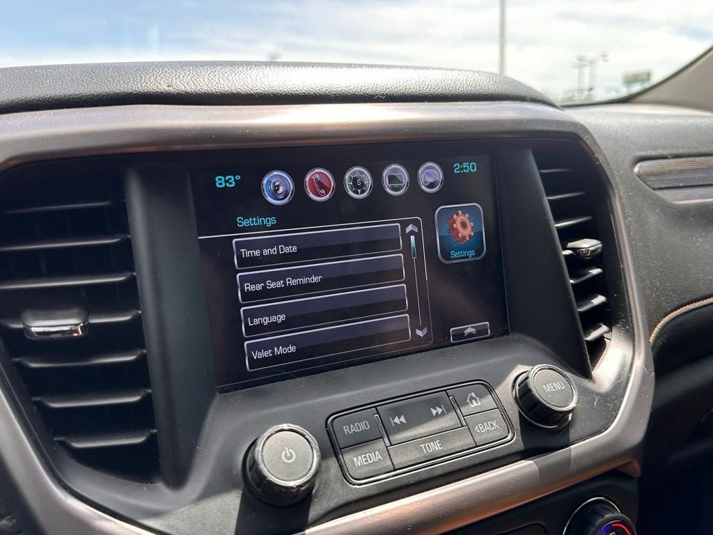 2017 GMC Acadia SLT-1