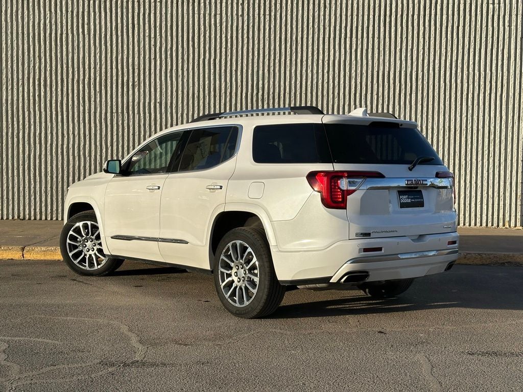 2023 GMC Acadia Denali