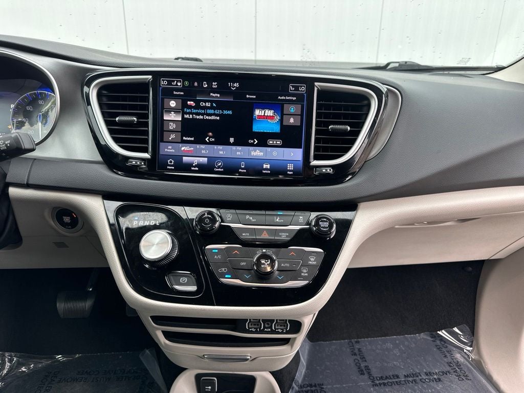 2023 Chrysler Pacifica Touring L