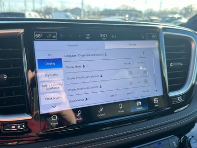 2026 Chrysler Pacifica Select