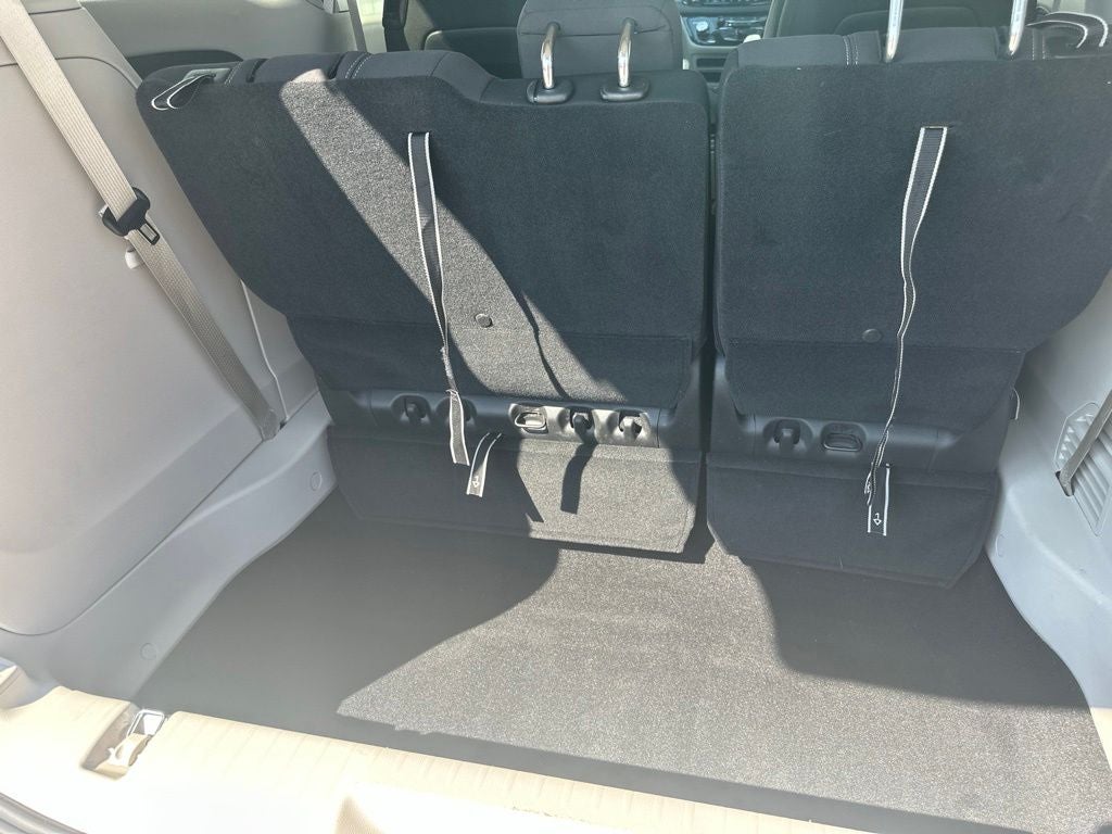 2024 Chrysler Voyager LX