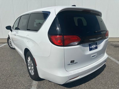 2024 Chrysler Voyager LX
