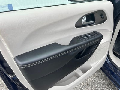 2020 Chrysler Pacifica Touring L Plus