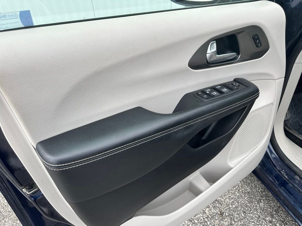 2020 Chrysler Pacifica Touring L Plus
