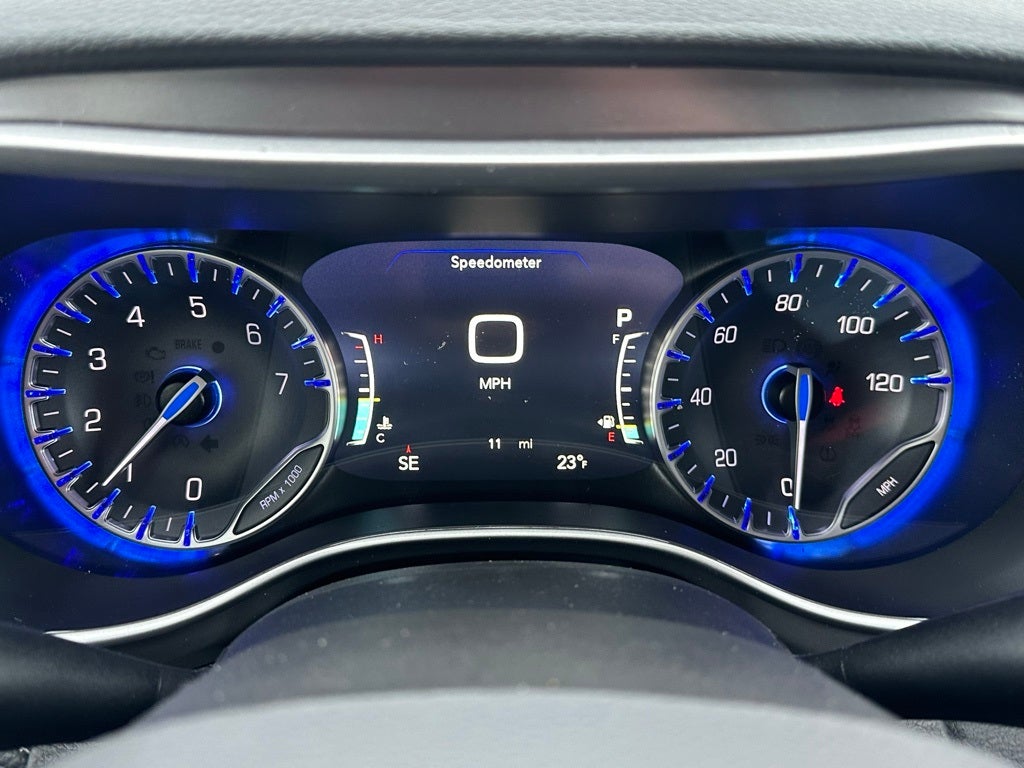 2026 Chrysler Pacifica Select