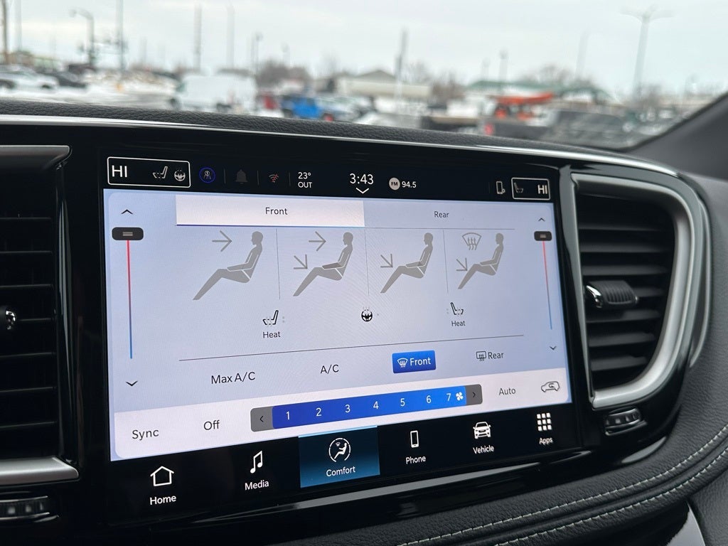 2026 Chrysler Pacifica Select