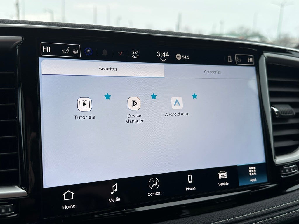 2026 Chrysler Pacifica Select