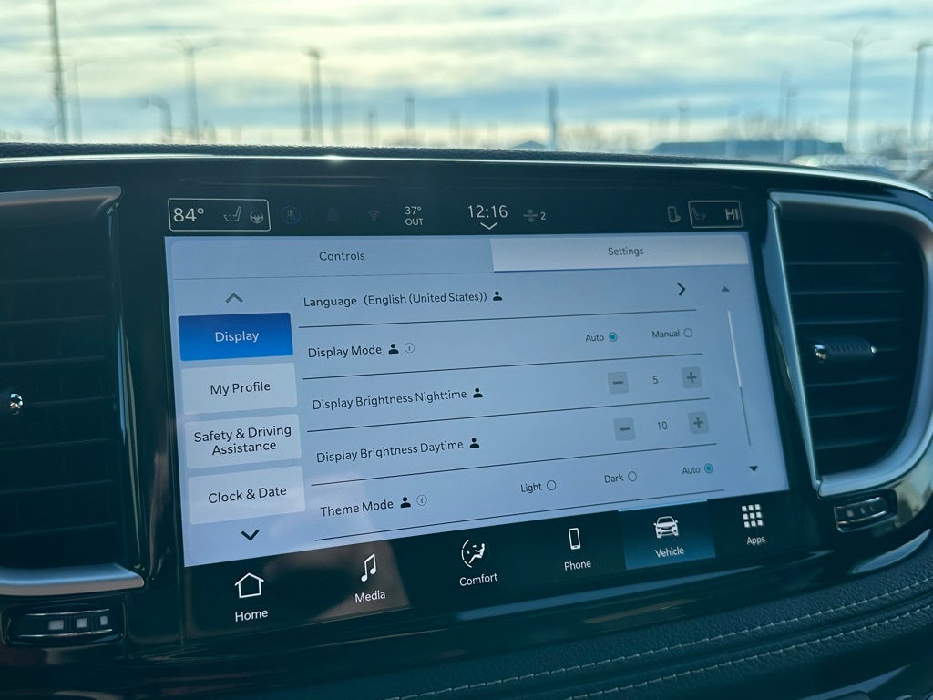 2026 Chrysler Pacifica Select