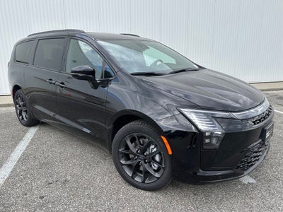 2027 Chrysler Pacifica Limited