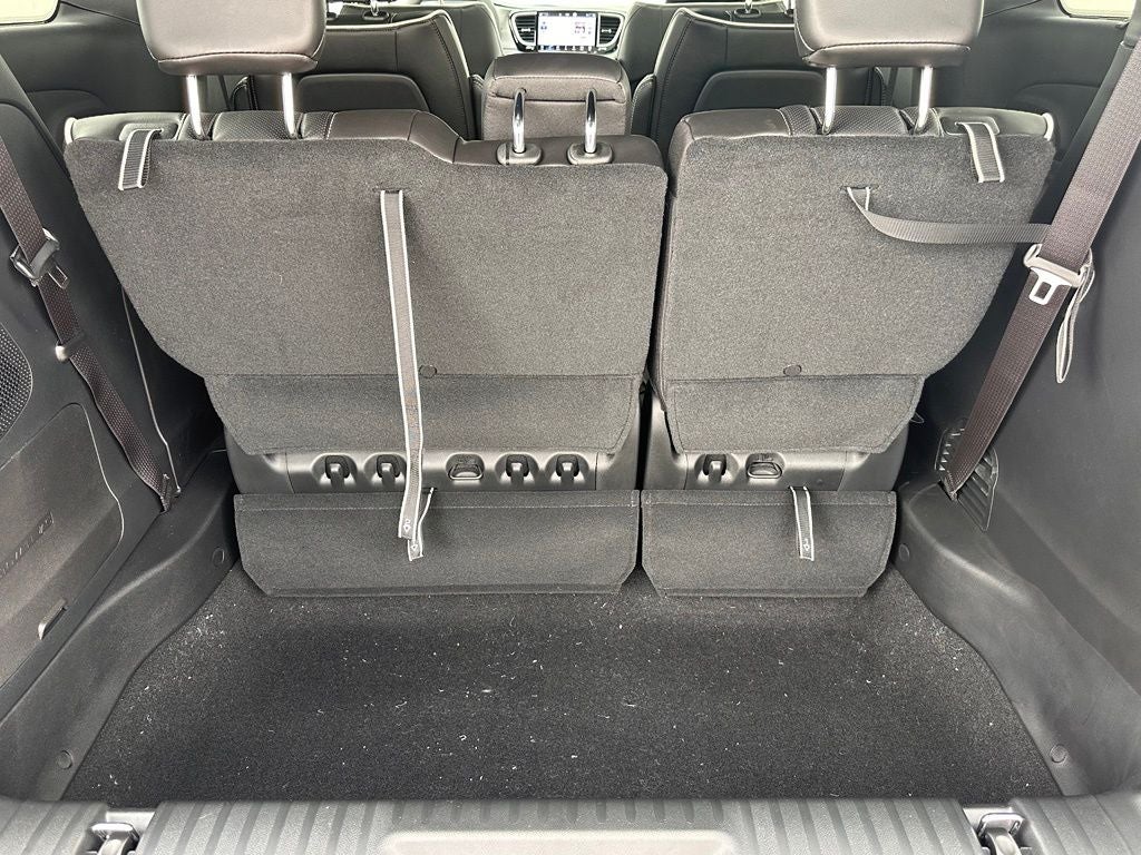 2027 Chrysler Pacifica Limited