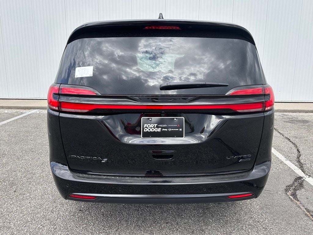 2027 Chrysler Pacifica Limited