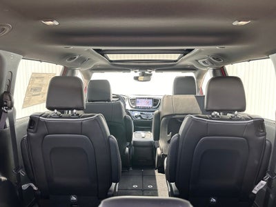 2027 Chrysler Pacifica Limited