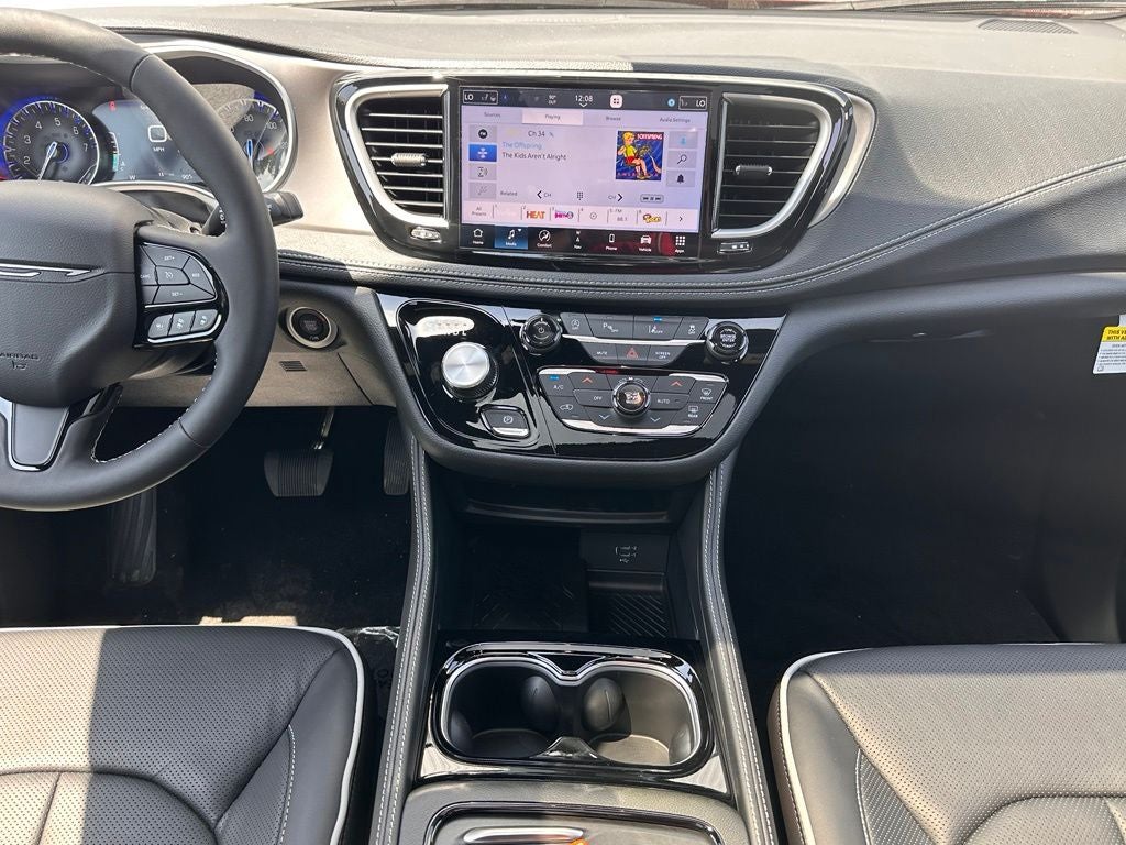 2027 Chrysler Pacifica Limited