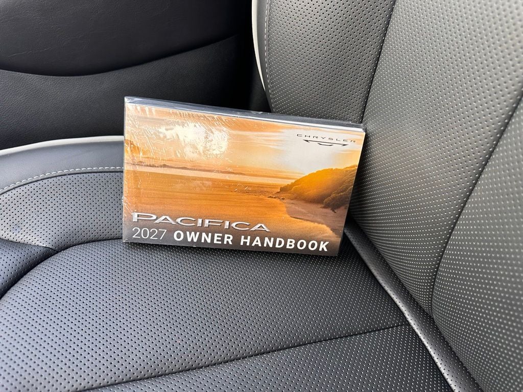 2027 Chrysler Pacifica Limited