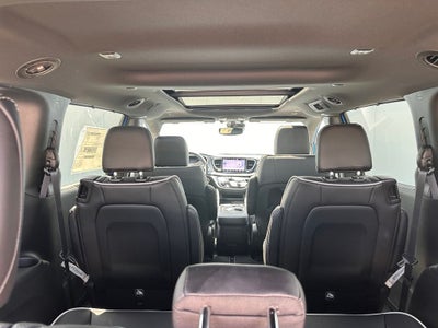 2027 Chrysler Pacifica Limited
