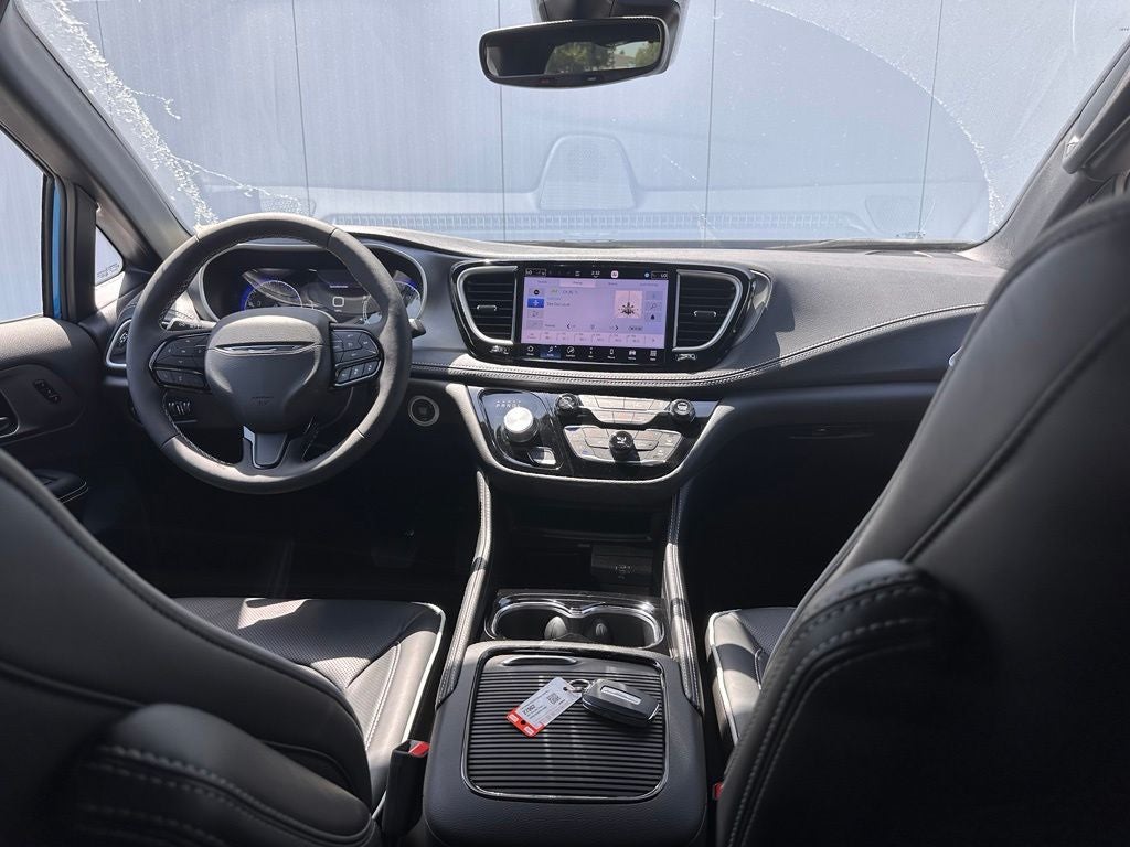 2027 Chrysler Pacifica Limited