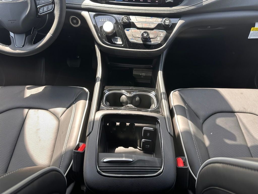 2027 Chrysler Pacifica Limited